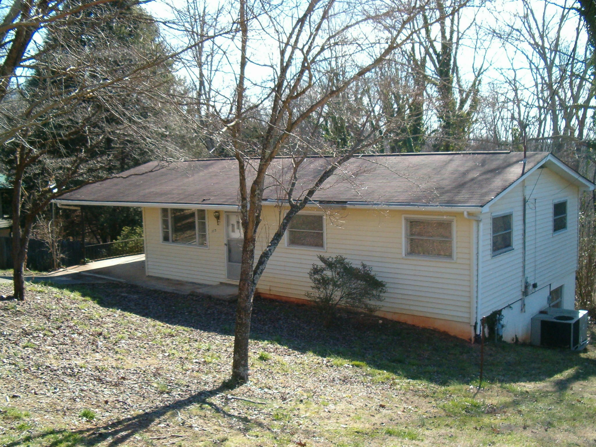 Property Photo:  113 Wakefield Rd  TN 37830 