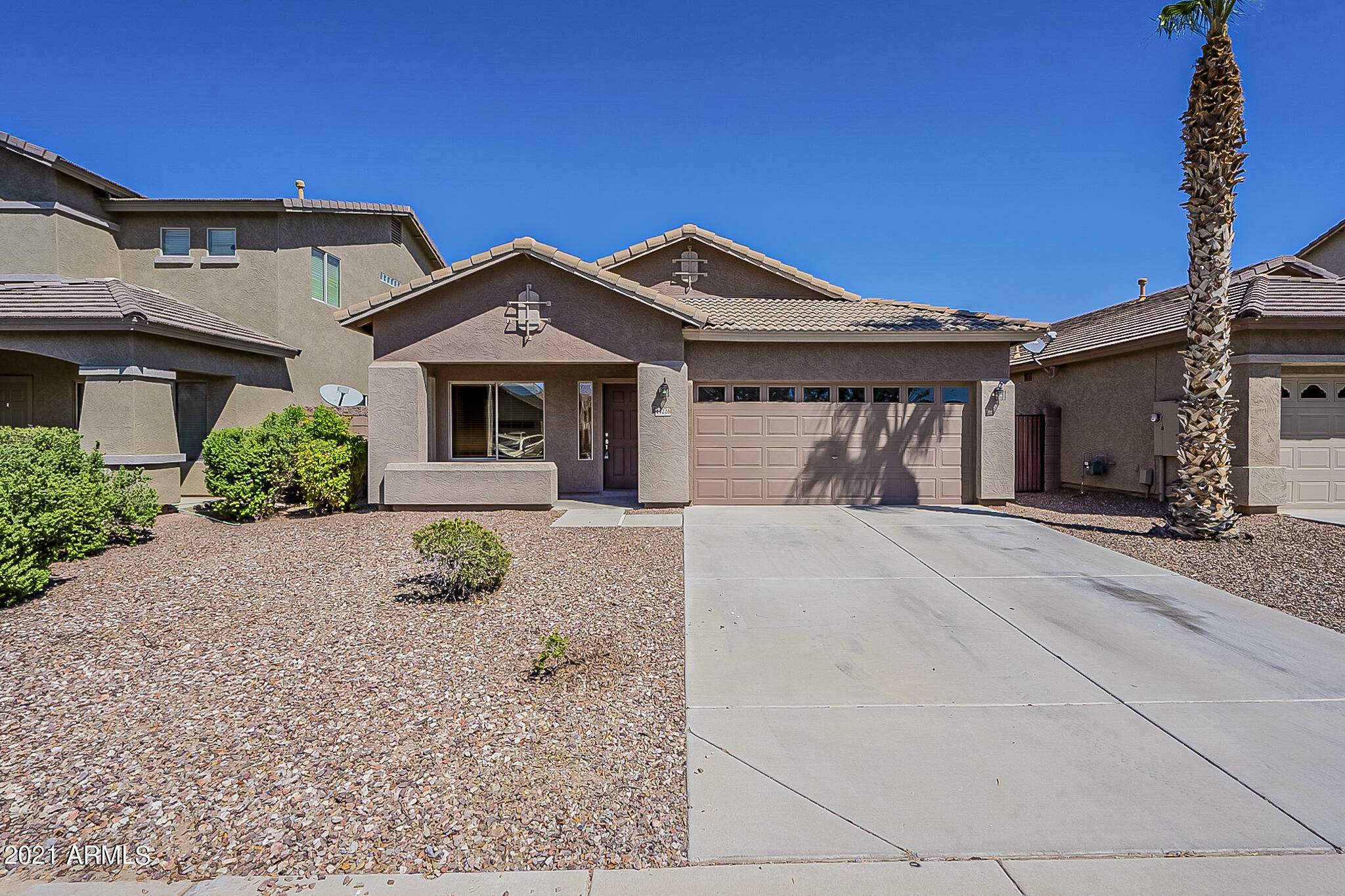 Property Photo:  44226 W Granite Drive  AZ 85139 