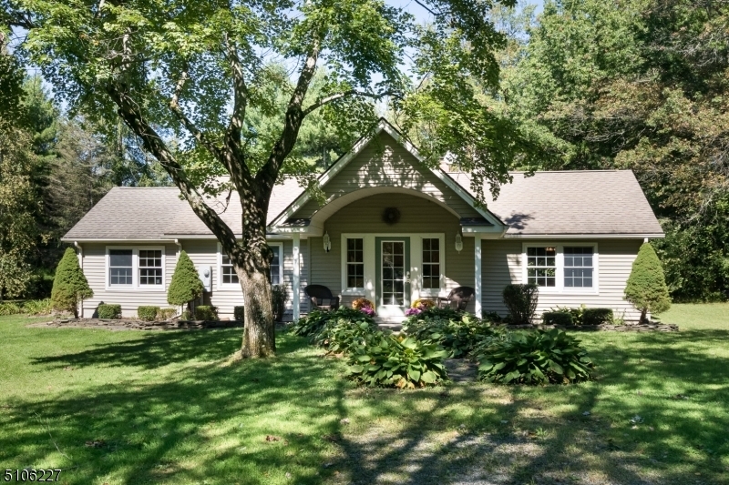 Property Photo:  208 Oak Grove Rd  NJ 08867 