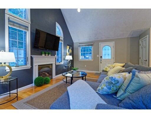 Property Photo:  8 Avondale Ave  MA 01821 