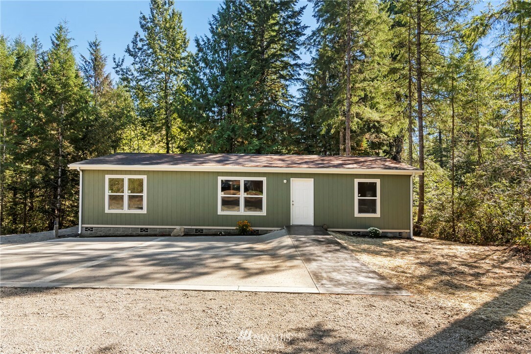 Property Photo:  180 E Peebles Court  WA 98584 