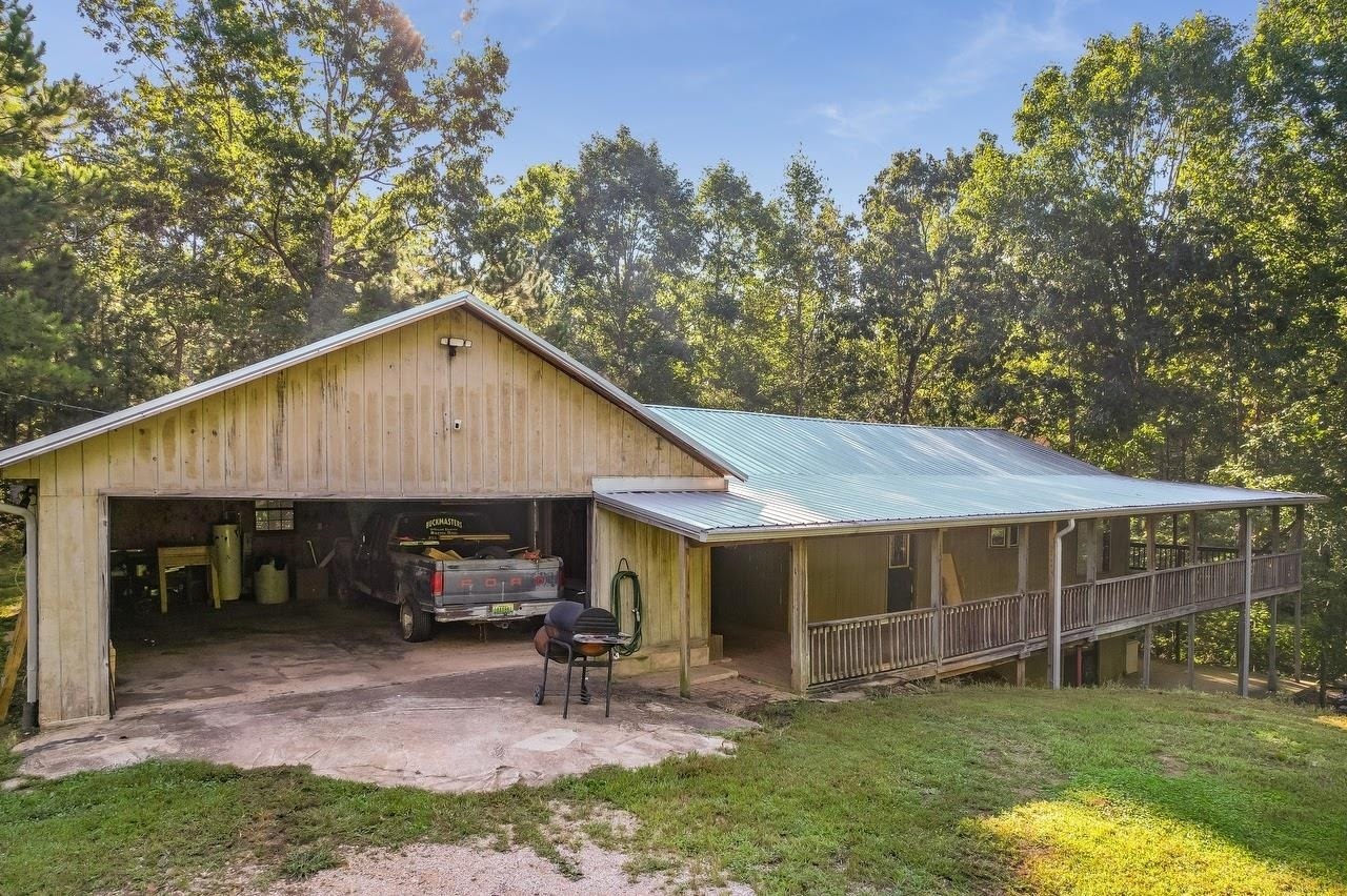 Property Photo: 2977 County Road 65 AL 36264