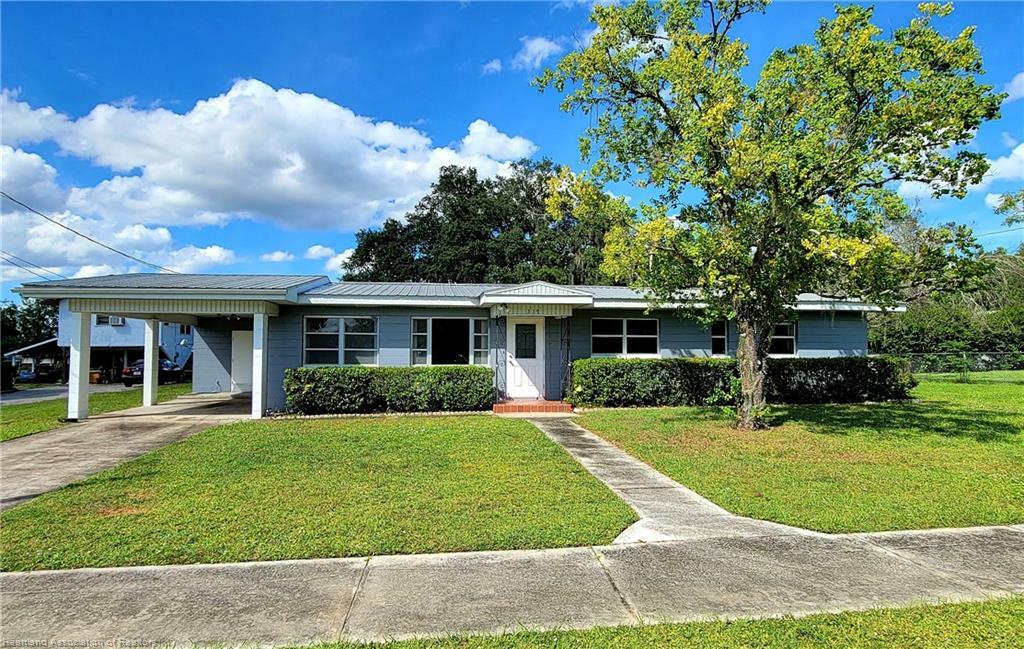 317 E Camphor Street  Avon Park FL 33825 photo