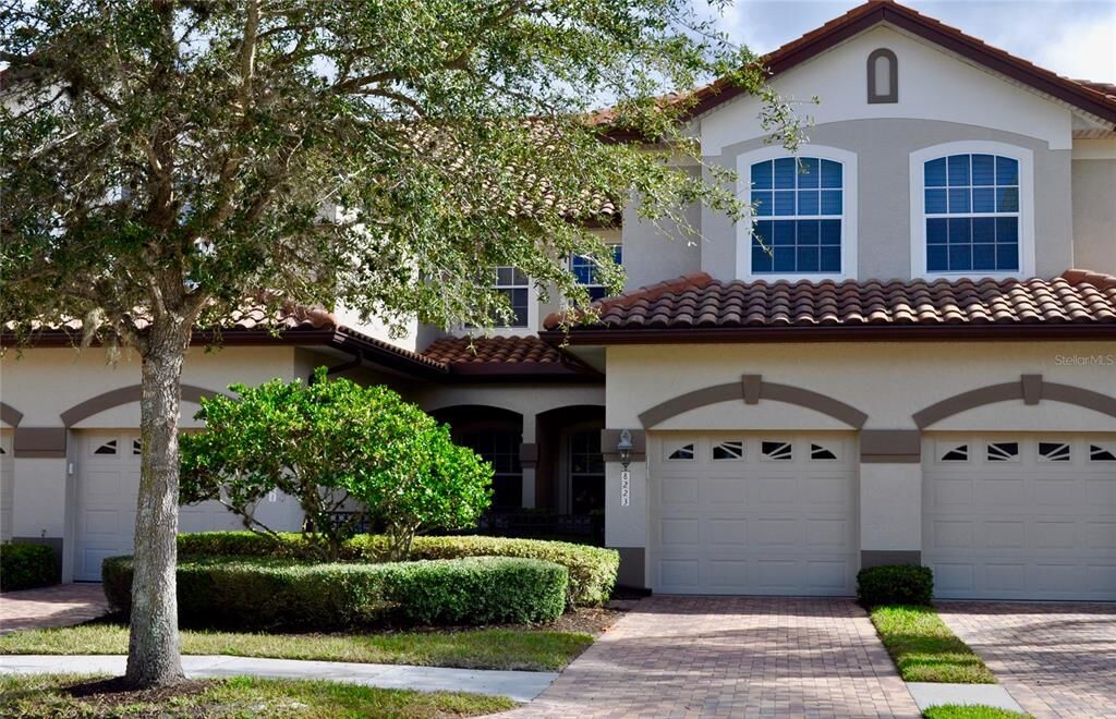 Property Photo:  8223 Miramar Way  FL 34202 