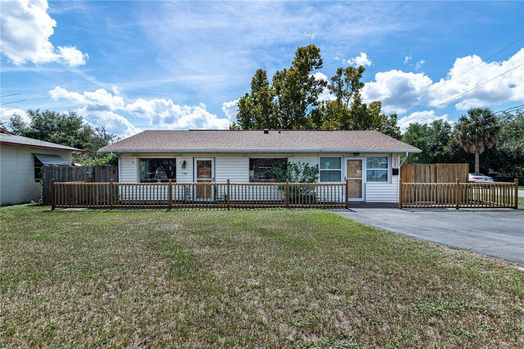 Property Photo:  1302 E Alfred Street  FL 32778 