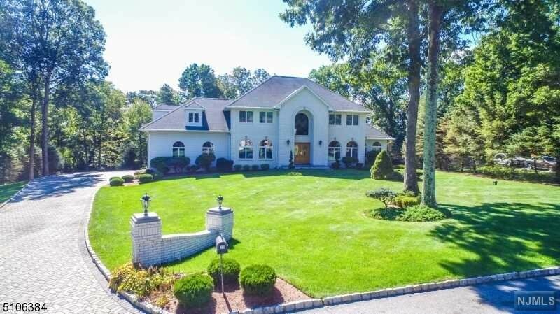 Property Photo:  20 Rolling Ridge Drive  NJ 07866 