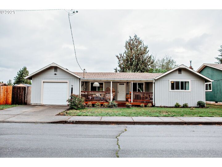 577 S 35th St  Springfield OR 97478 photo