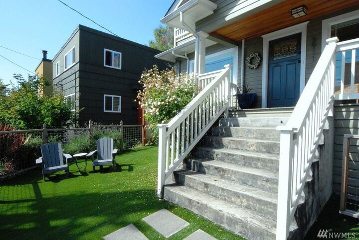 Property Photo: 3911 1st Ave NE WA 98105