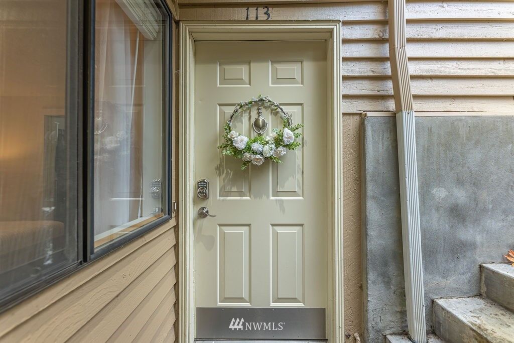 Property Photo: 12040 96th Avenue NE 113 WA 98034
