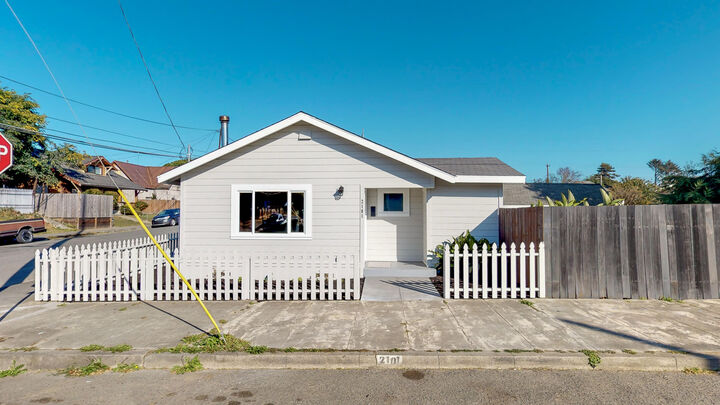 2101 Spring Street  Eureka CA 95501 photo