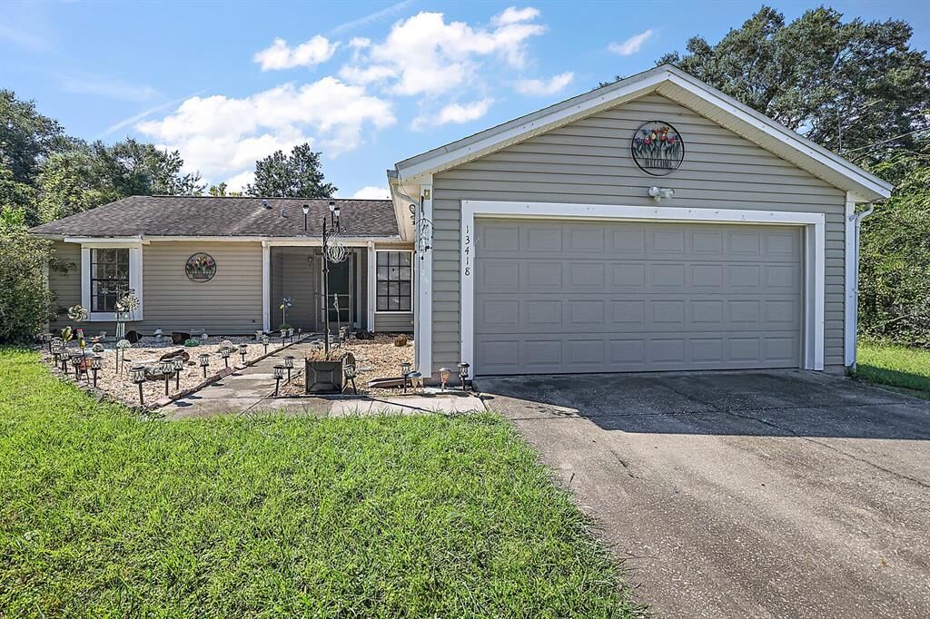 Property Photo:  13418 Tyringham Street  FL 34609 