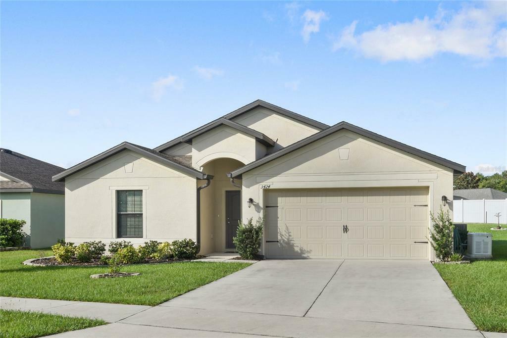 Property Photo:  3424 Kashmira Court  FL 32724 