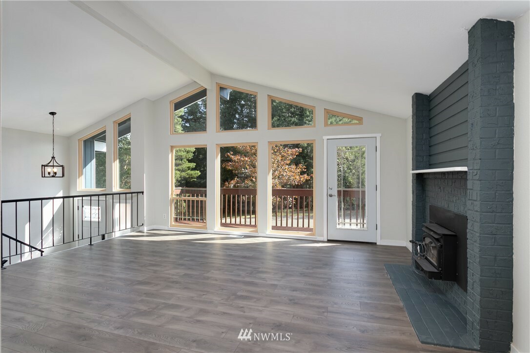 Property Photo:  693 SW Littletree Circle  WA 98367 