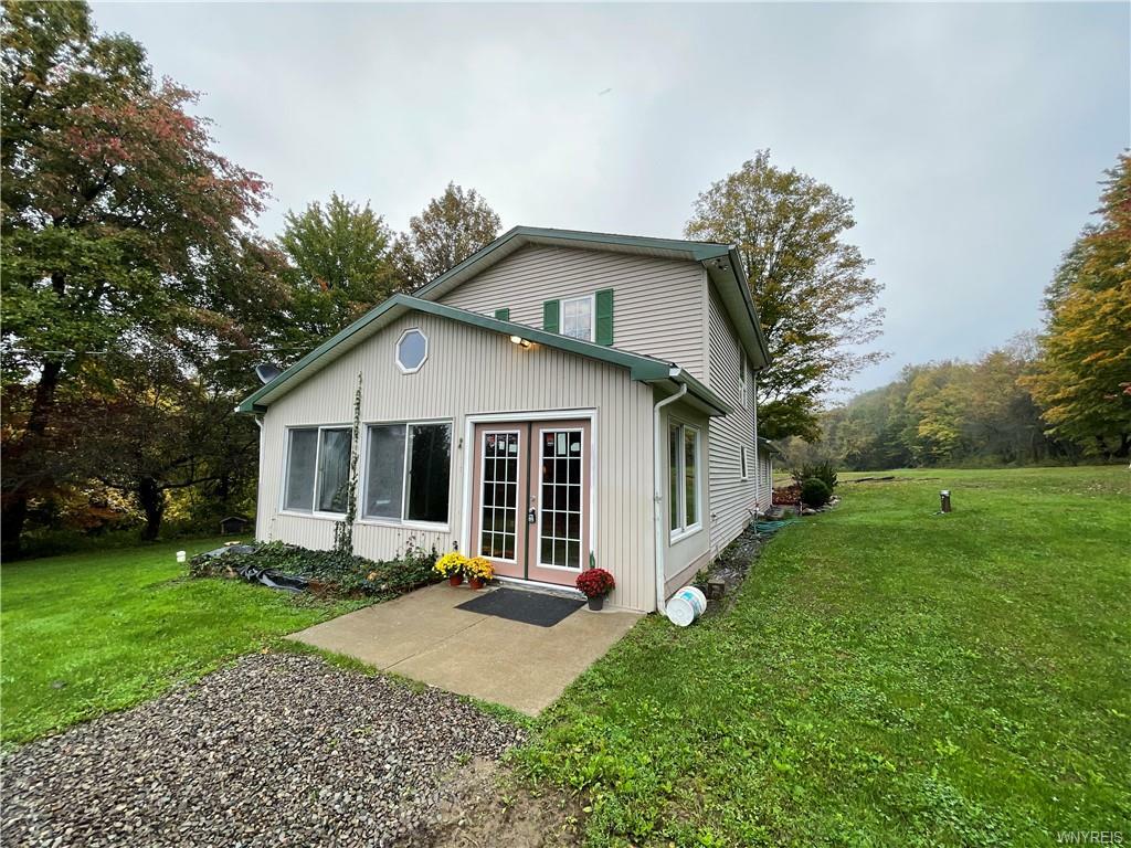 Property Photo:  9456 North Marek Road North  NY 14719 