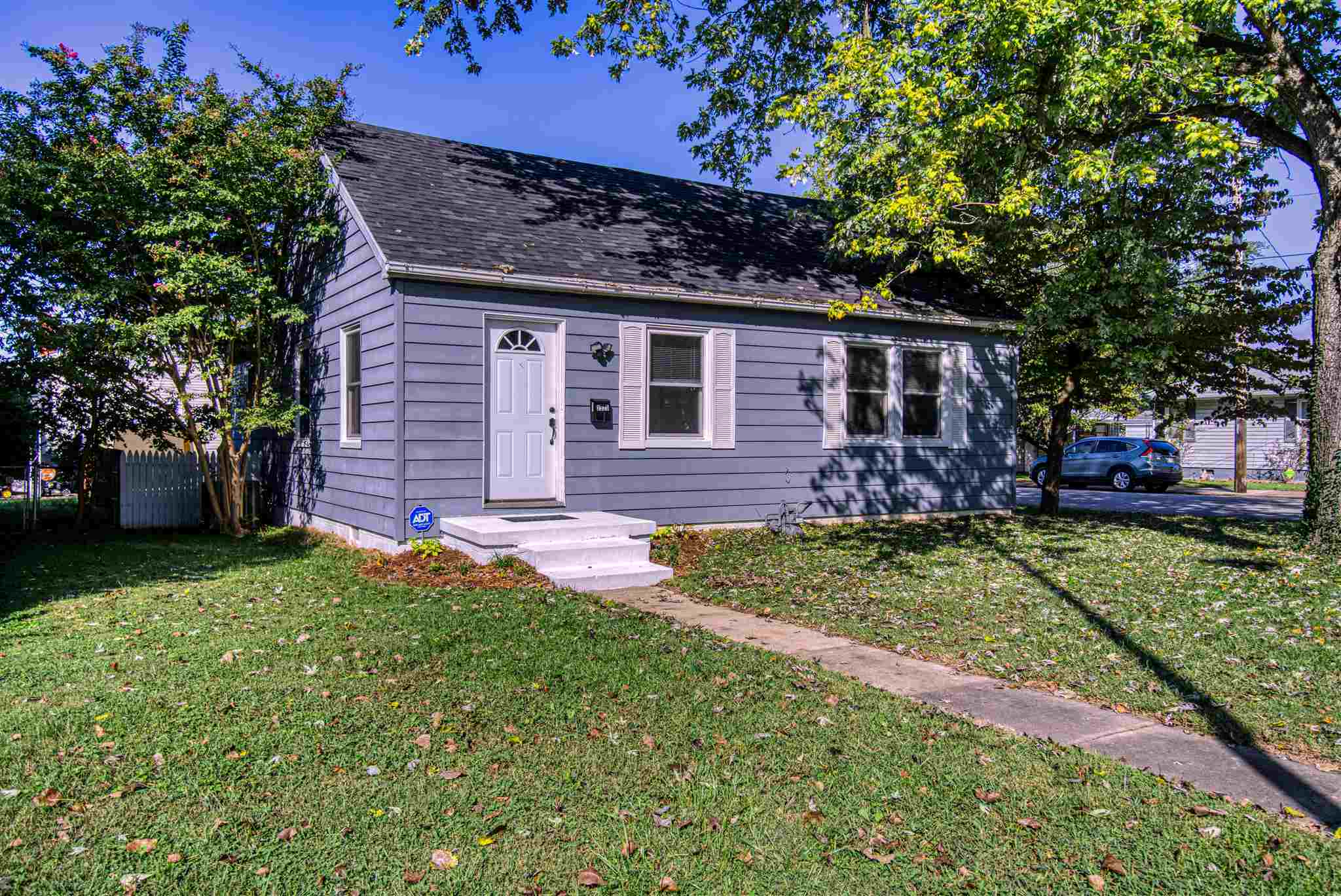 Property Photo:  2520 N Kentucky Avenue  IN 47711 