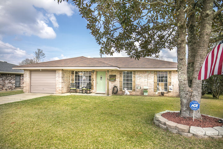 145 Powell Dr  Leesville LA 71446 photo