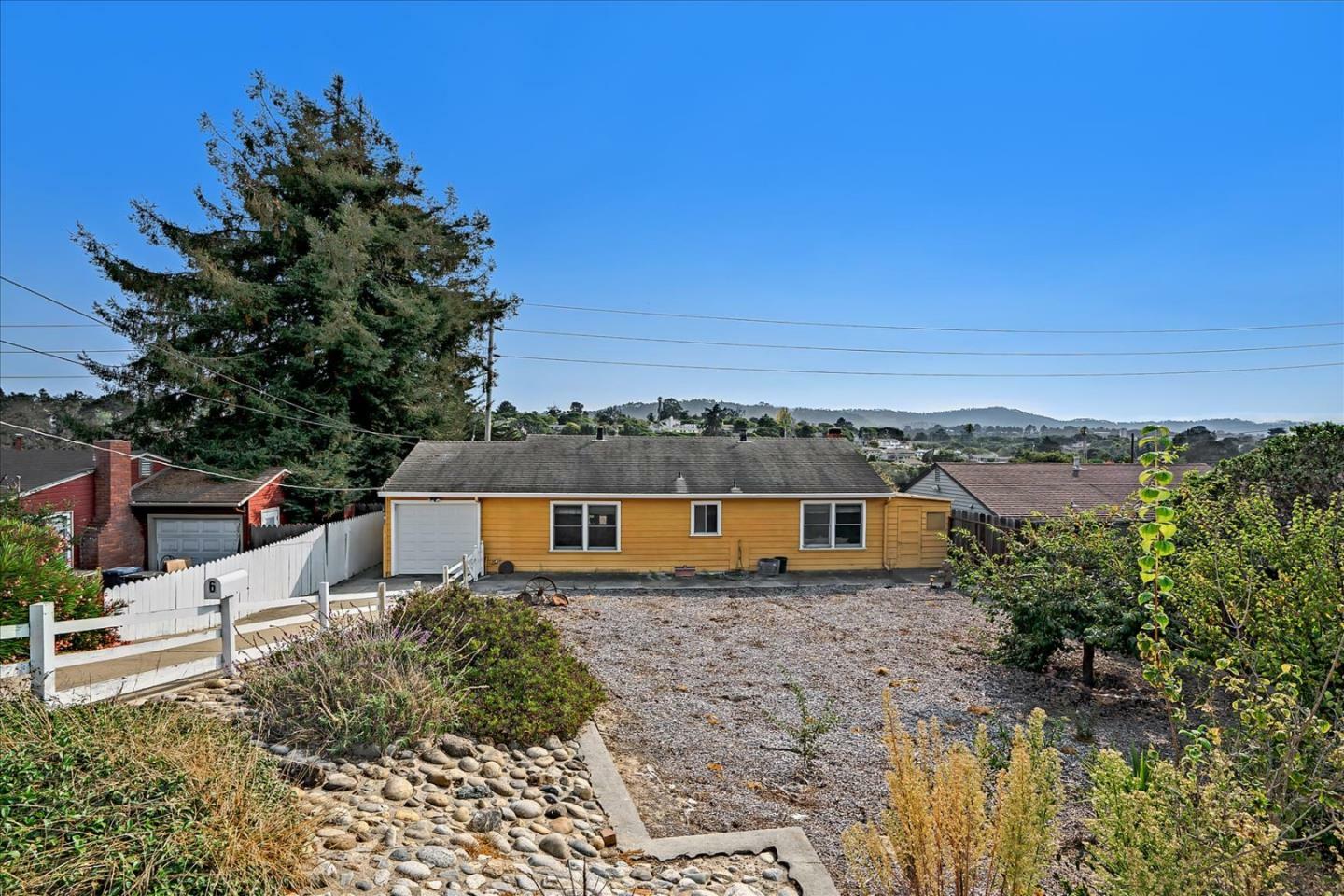 6 Work Avenue  Del Rey Oaks CA 93940 photo