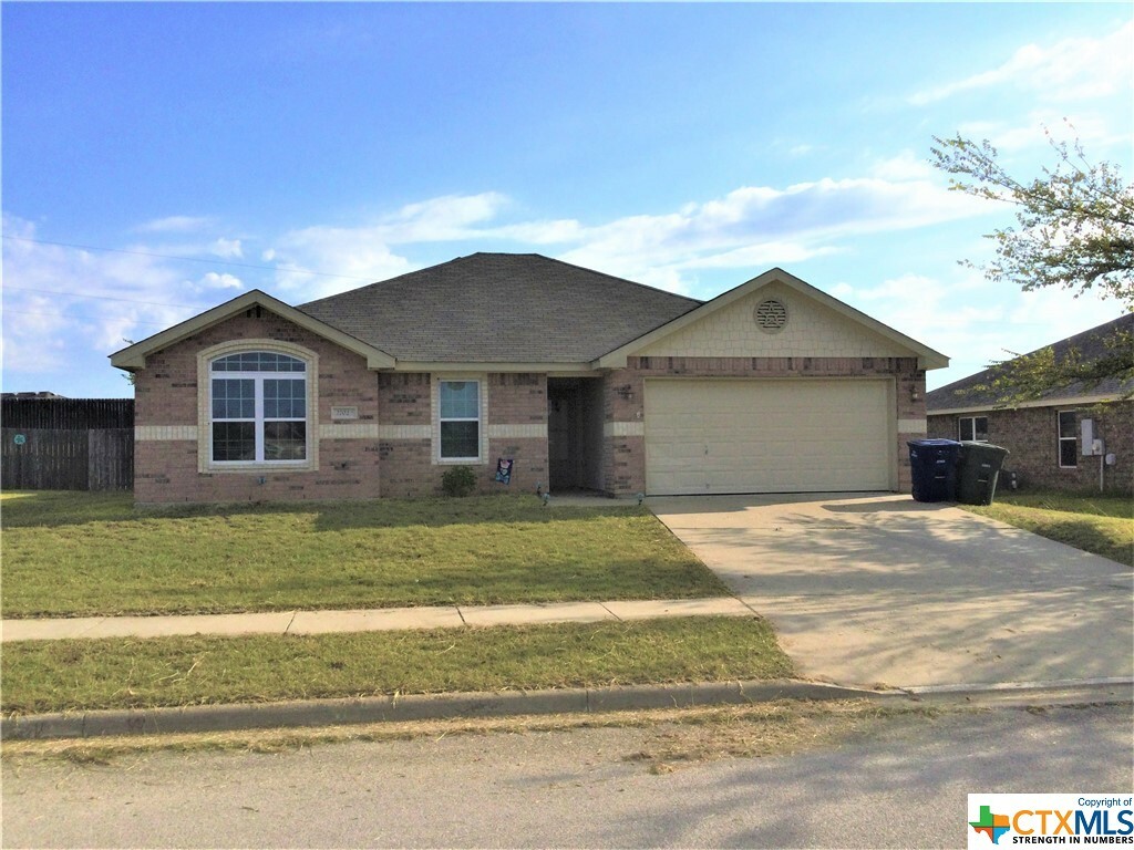 Property Photo:  2702 Sunflower Trail  TX 76522 