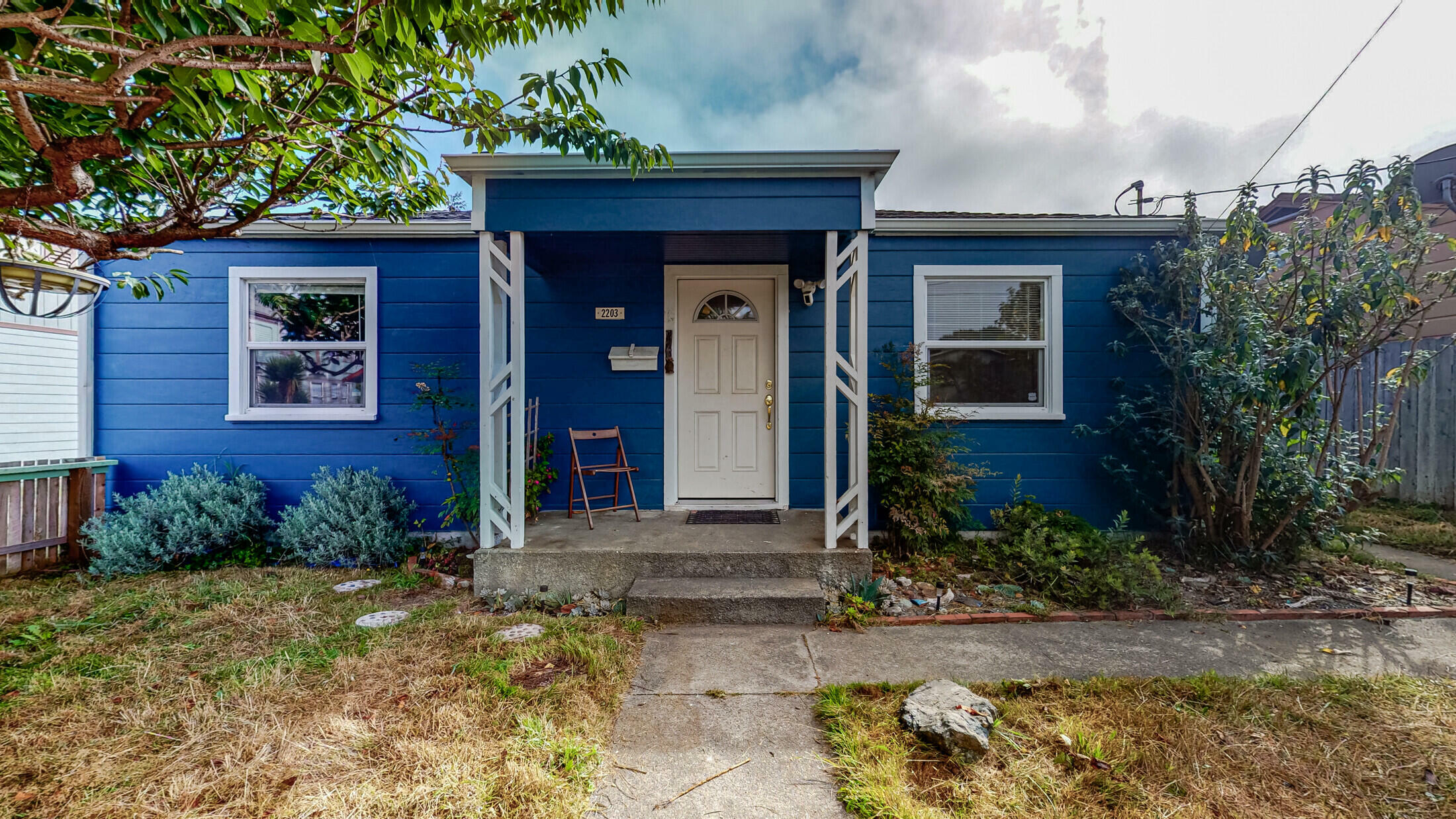 Property Photo:  2203 Spring Street  CA 95501 