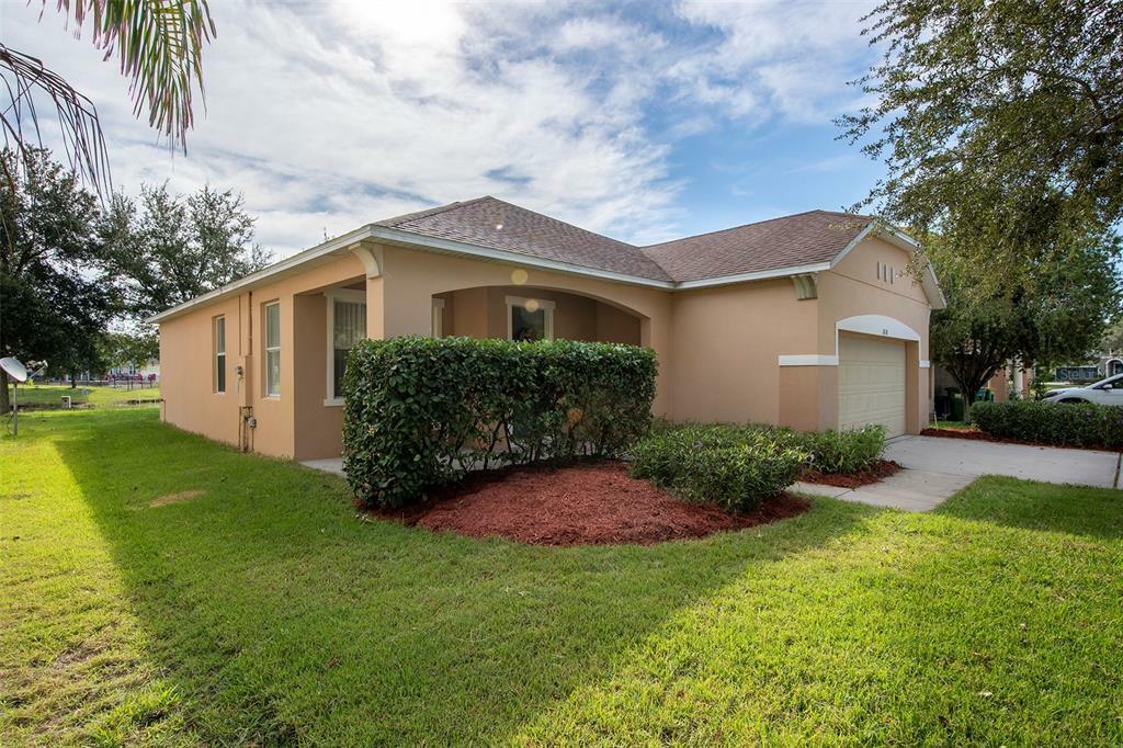 Property Photo:  1818 Strathmore Circle  FL 32757 