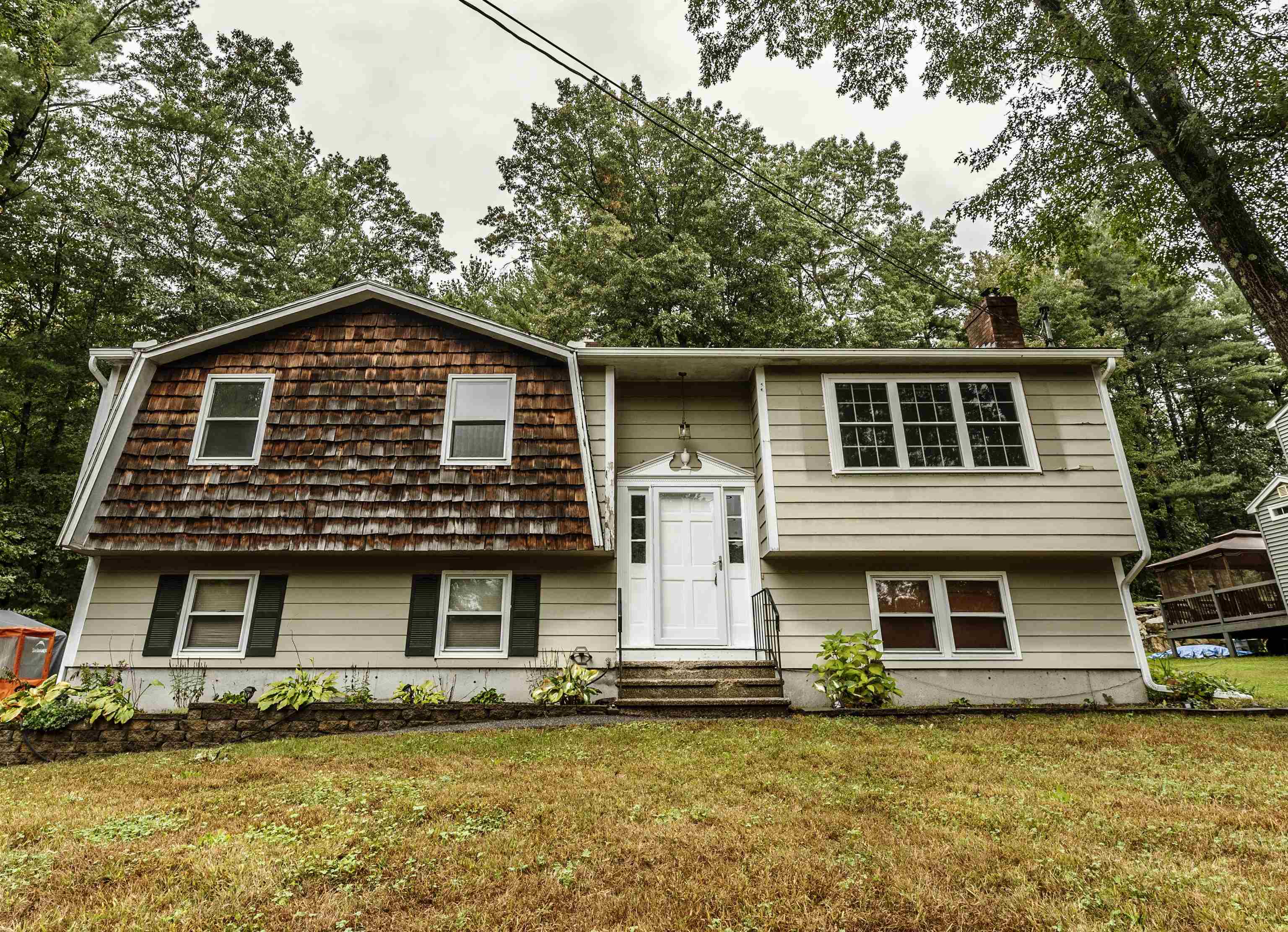 Property Photo: 17 Twilight Drive NH 03062