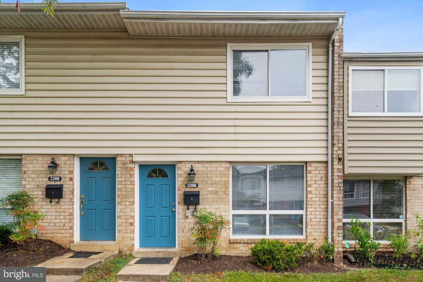 Property Photo: 2206 Huston Place VA 20170