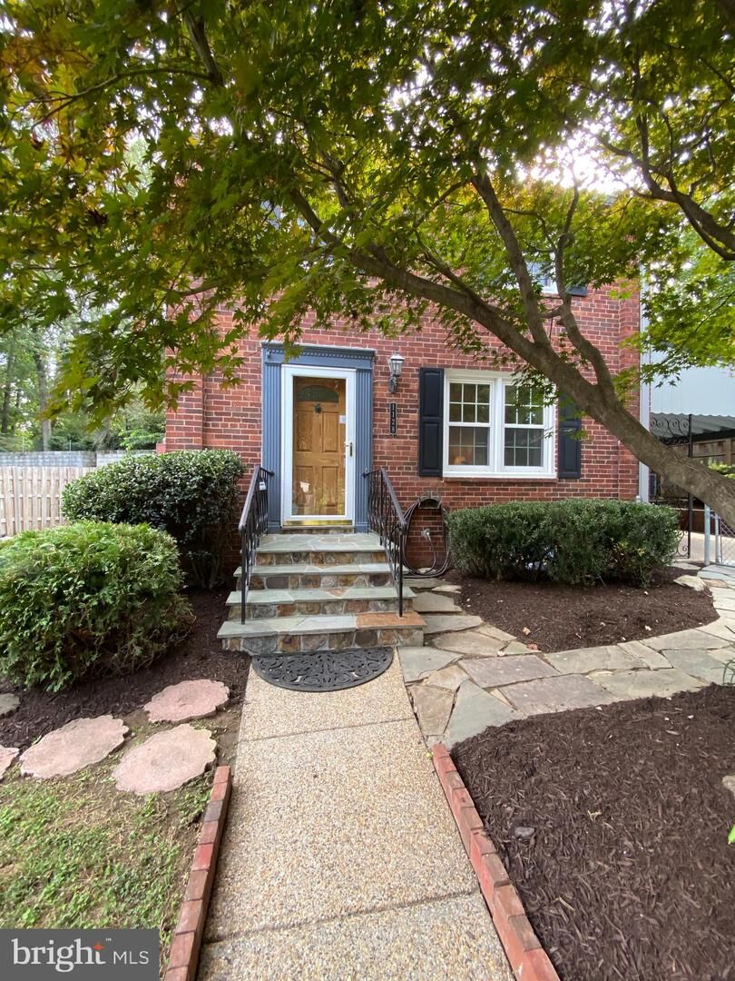 Property Photo:  1128 S Edison  VA 22204 