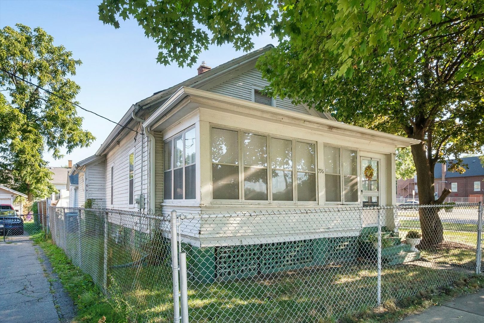 Property Photo:  796 E Galena Boulevard  IL 60505 