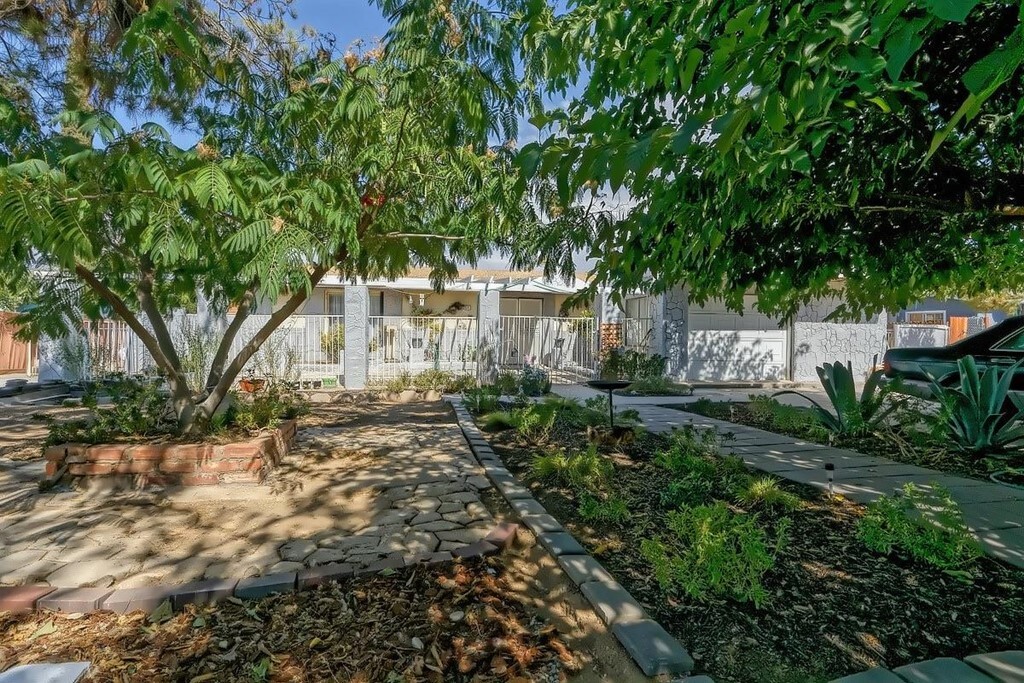Property Photo: 10379 Hemlock Avenue CA 92345