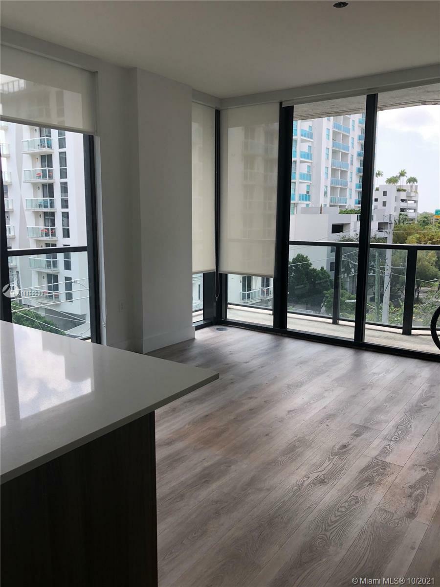 Property Photo: 201 SW 17th Rd 506 FL 33129