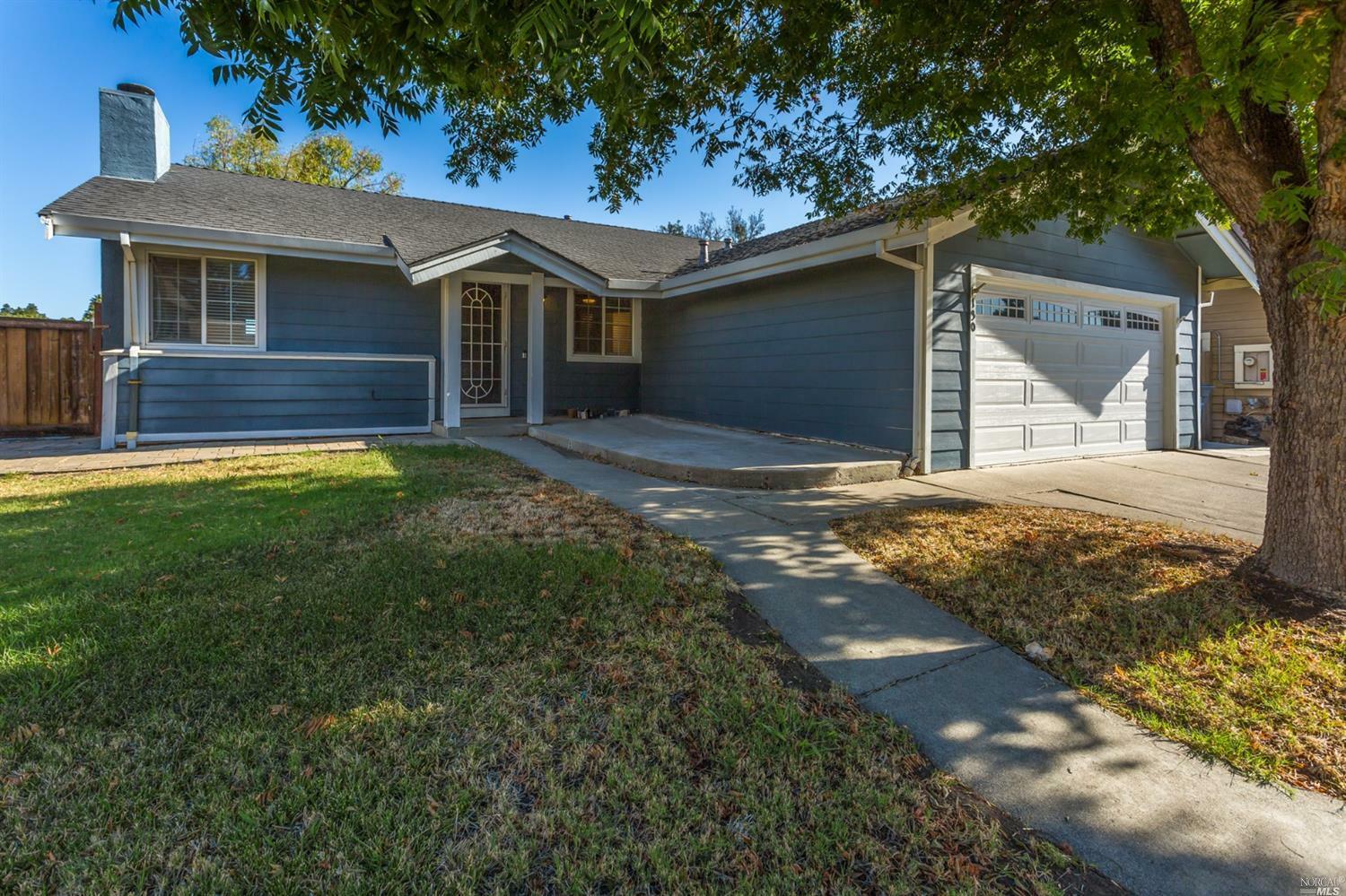 130 Mayo Court  Vacaville CA 95688 photo