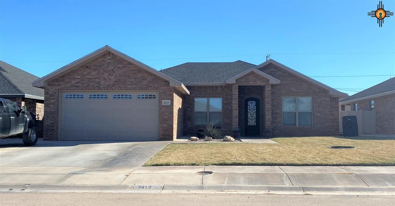 Property Photo:  2417 W Mann Avenue  NM 88210 