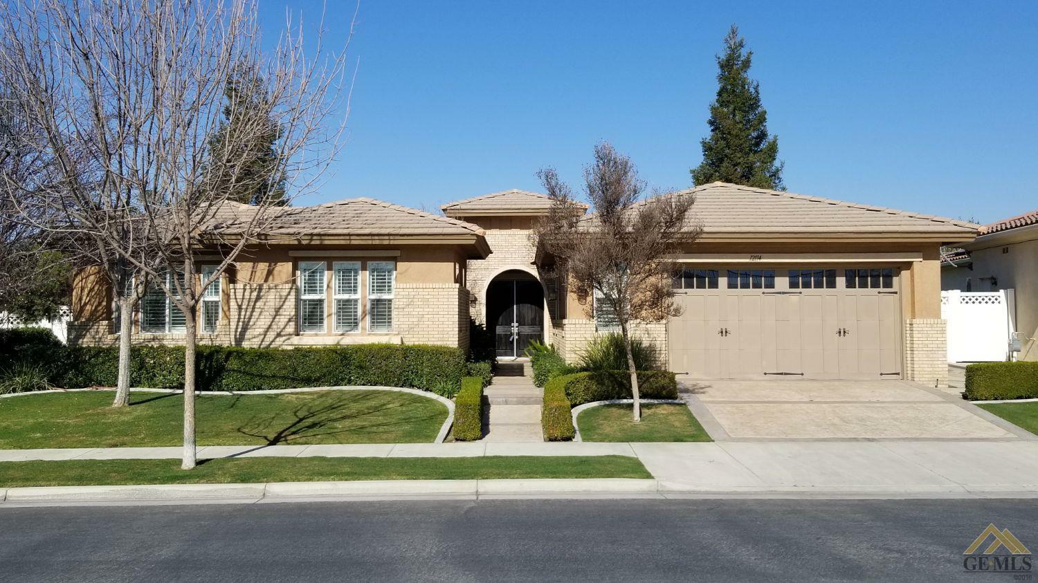 Property Photo:  12114 Upper Waterford Drive  CA 93312 