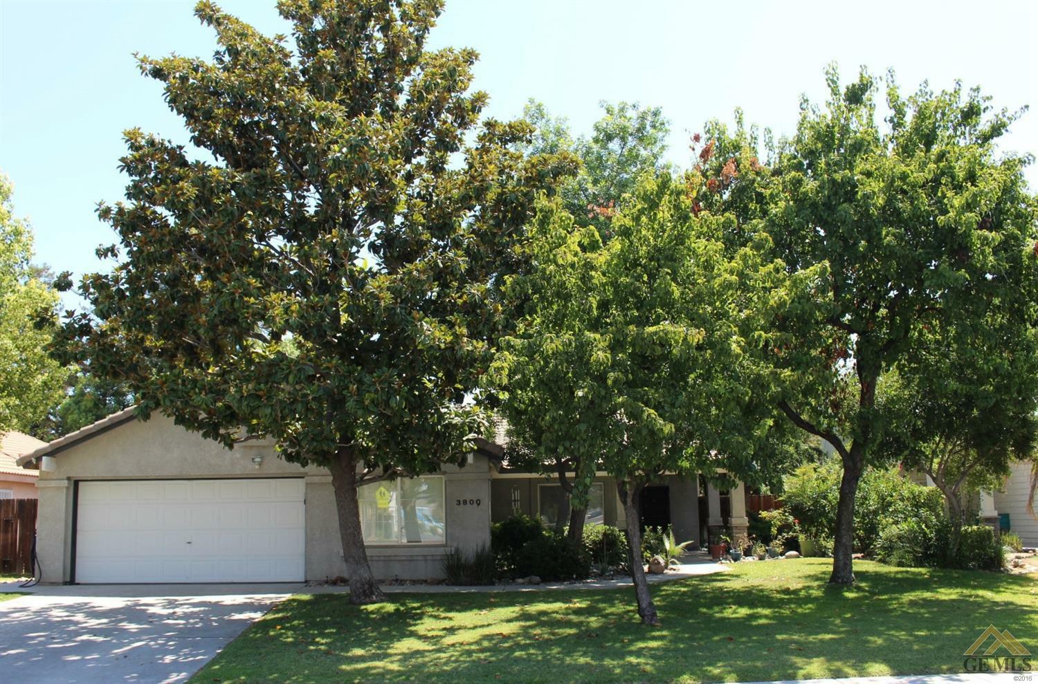 Property Photo:  3800 Southpass Drive  CA 93312 