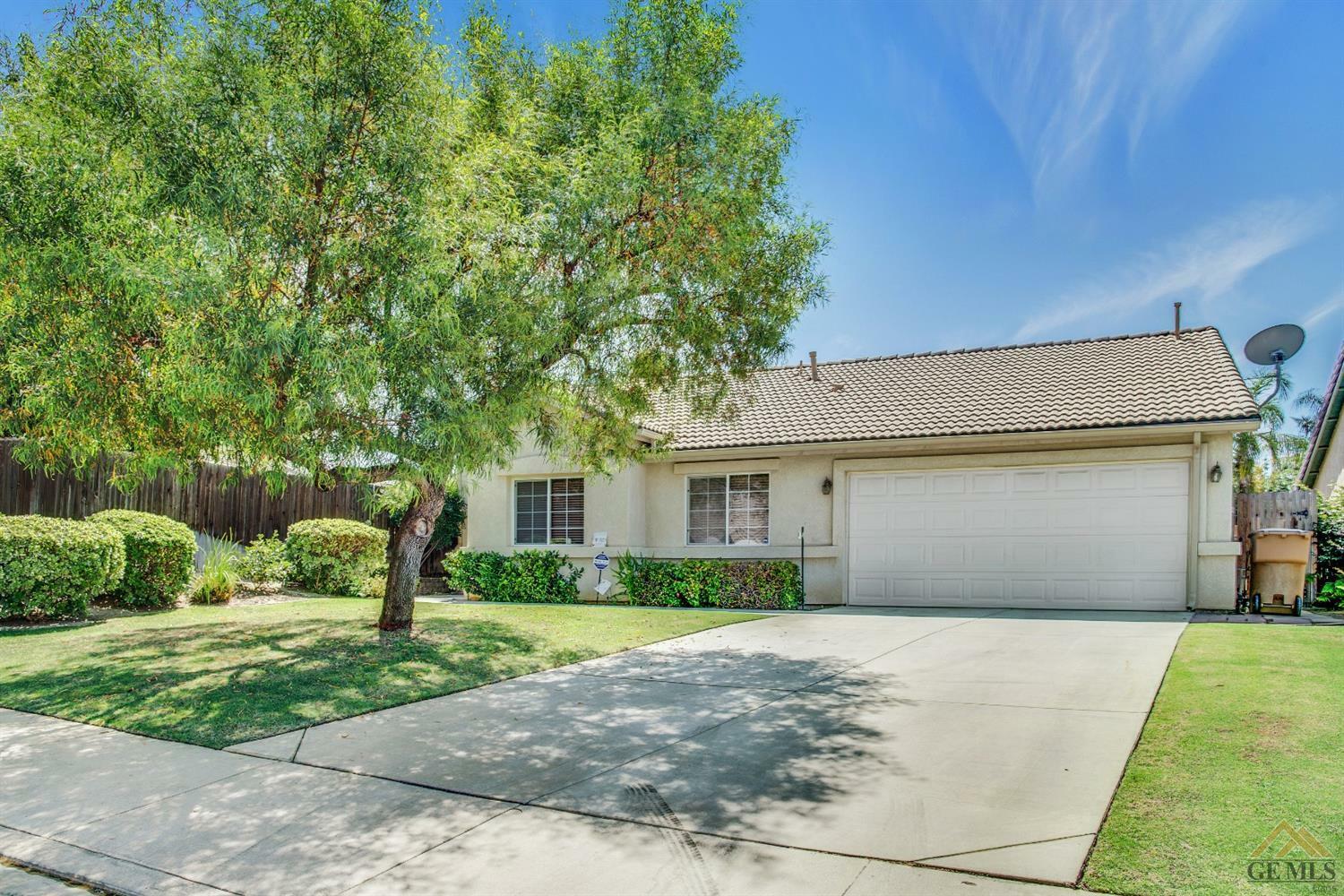 Property Photo:  11605 Trinity Park Way  CA 93311 