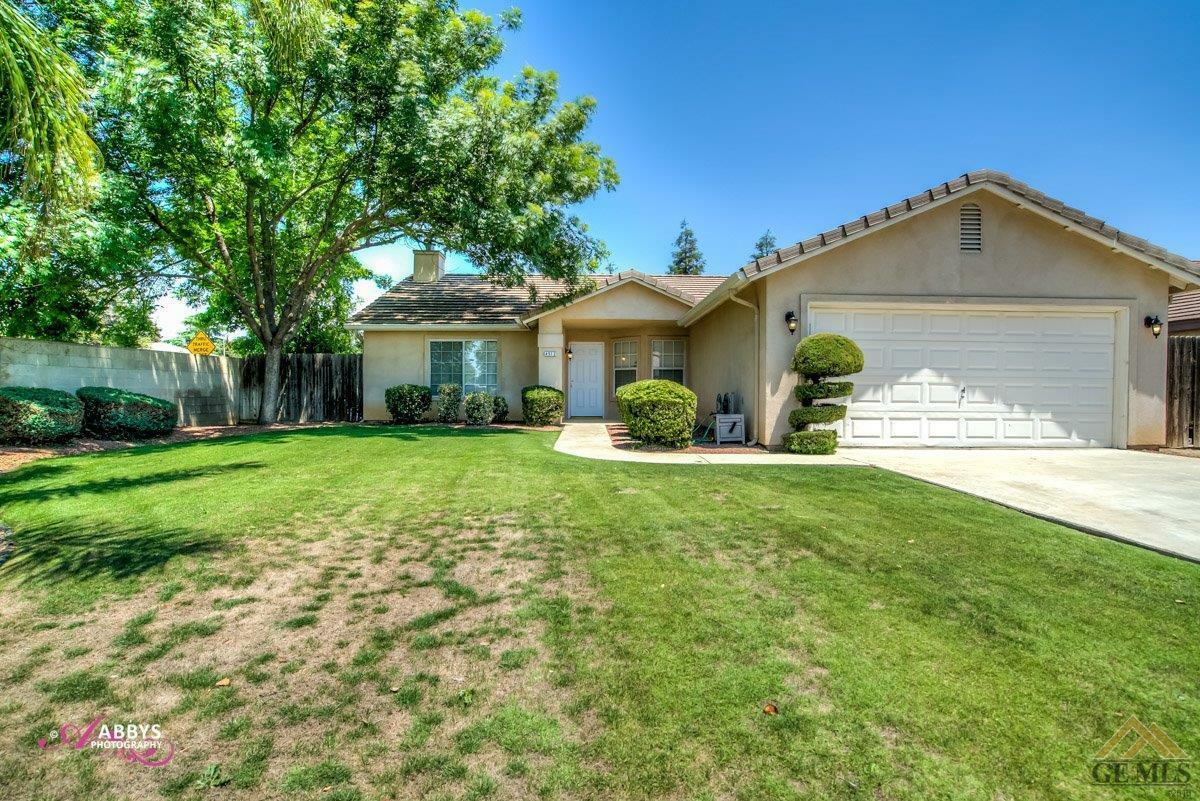 Property Photo:  4512 River Glen Drive  CA 93308 