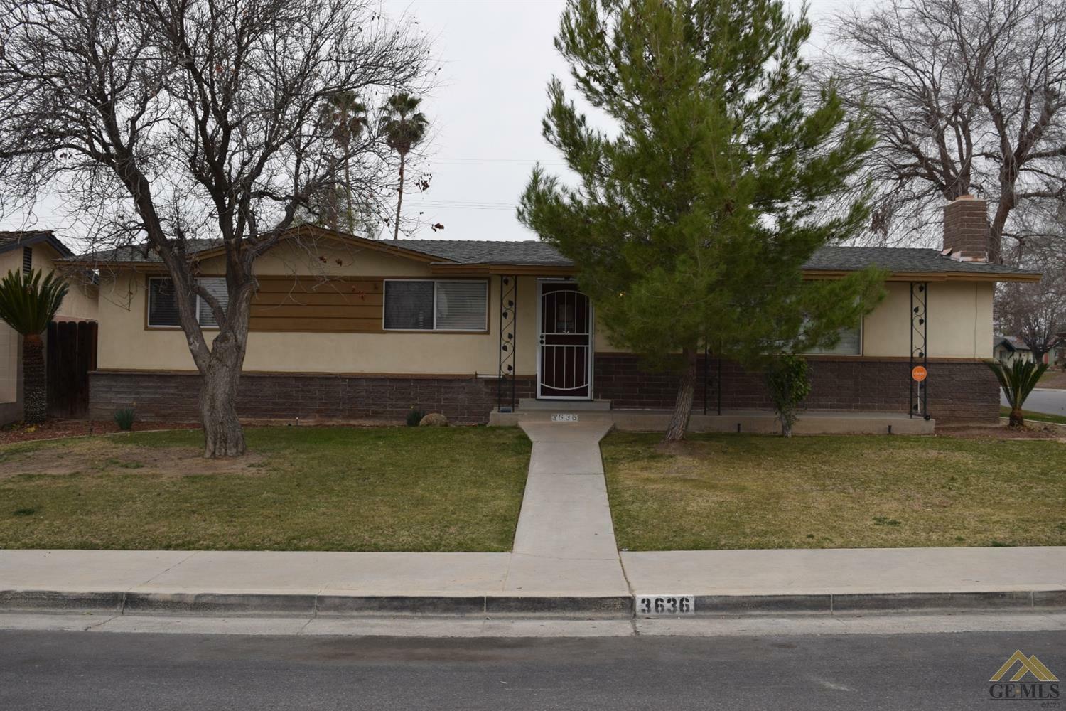 Property Photo:  3636 Purdue Drive  CA 93306 