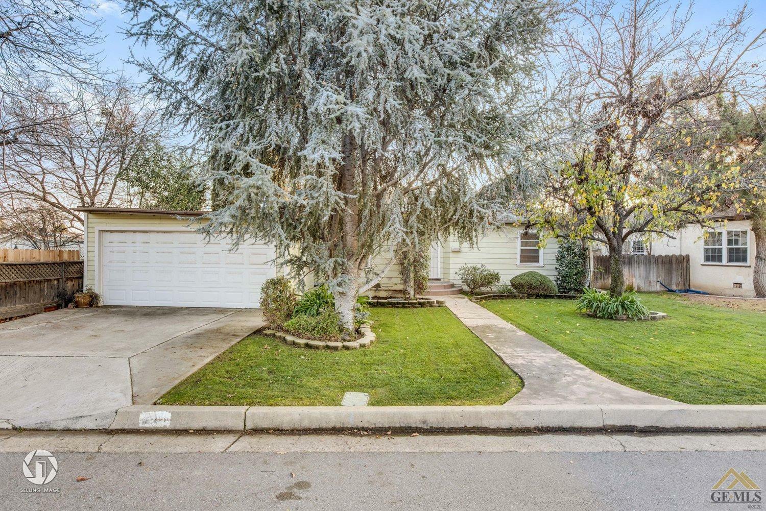 Property Photo:  211 La Colina Drive  CA 93305 