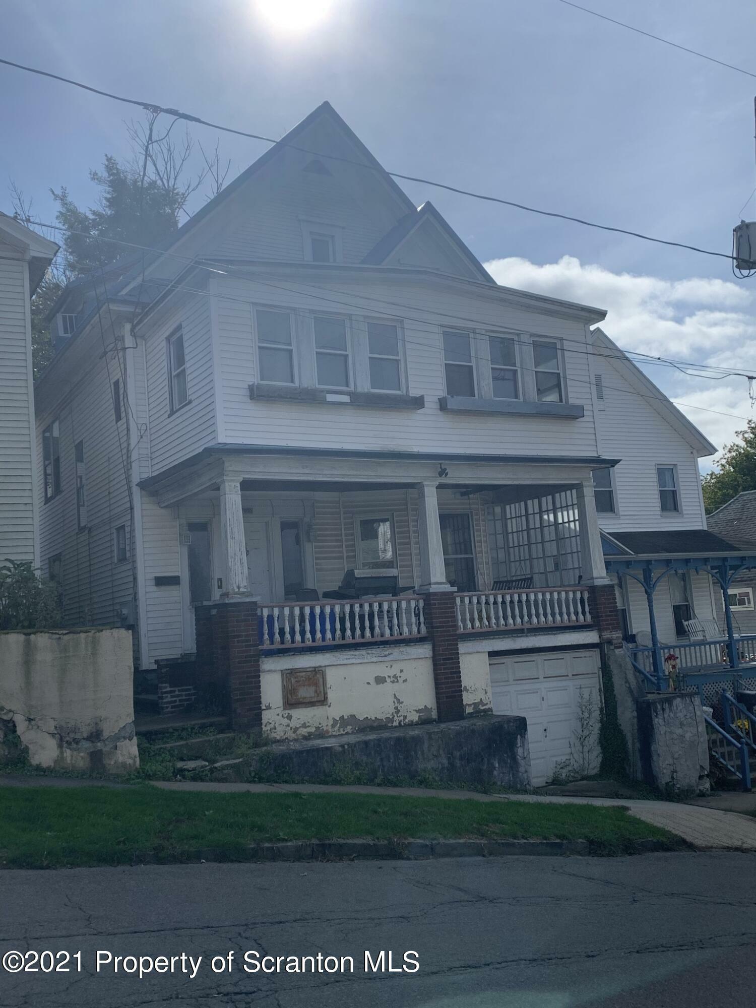 Property Photo:  100  1/2 7th Avenue  PA 18407 