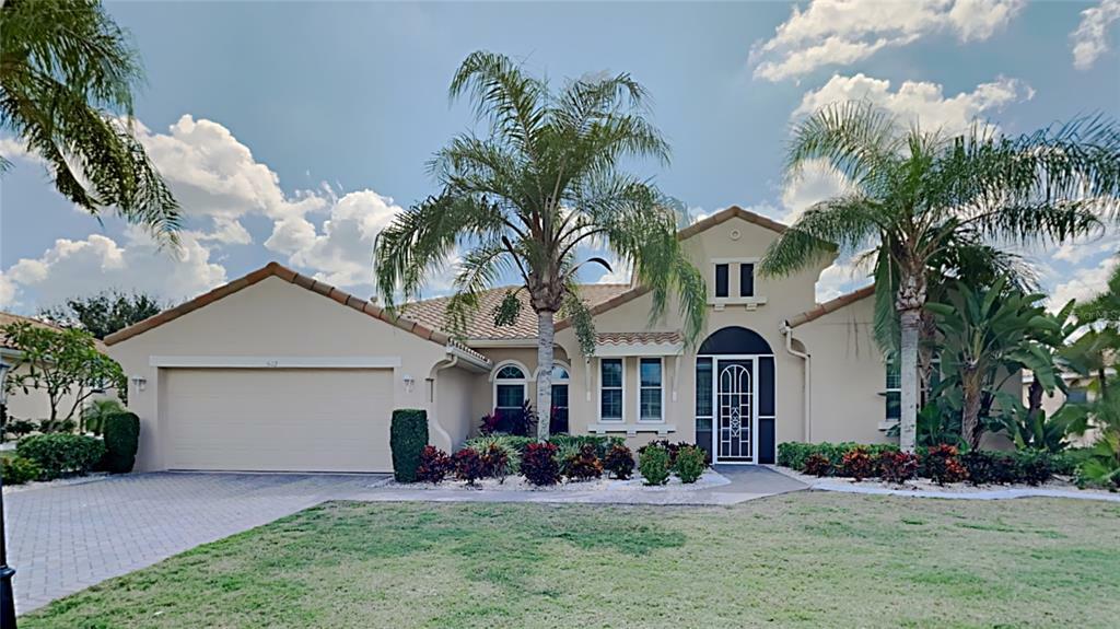 Property Photo:  512 Rimini Vista Way  FL 33573 