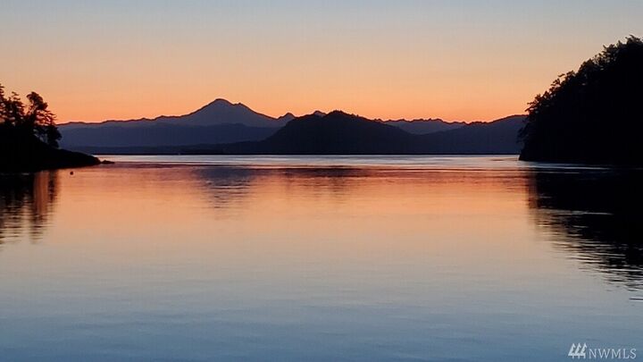 3 Southpoint Wy  Obstruction Island WA 98245 photo