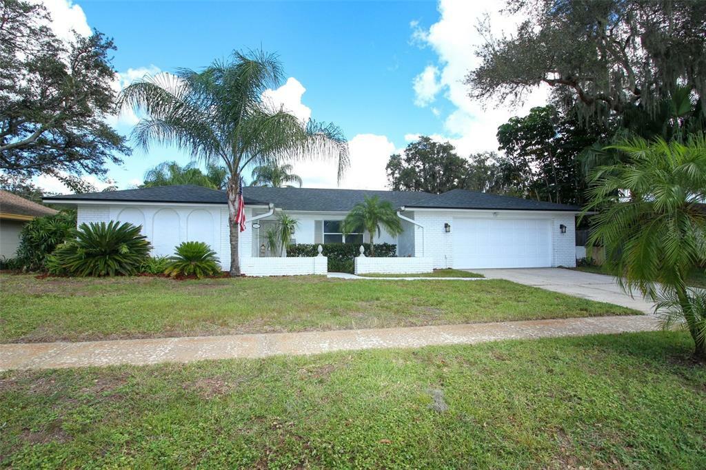 Property Photo:  2467 Castlewood Road  FL 32751 