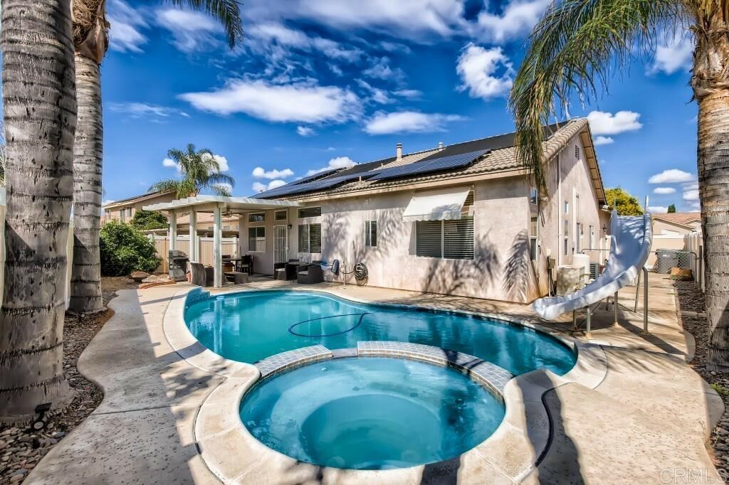 Property Photo:  39835 De Vendome Court  CA 92563 