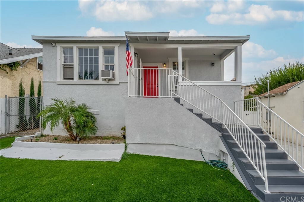 Property Photo:  1531 N Herbert Avenue  CA 90063 