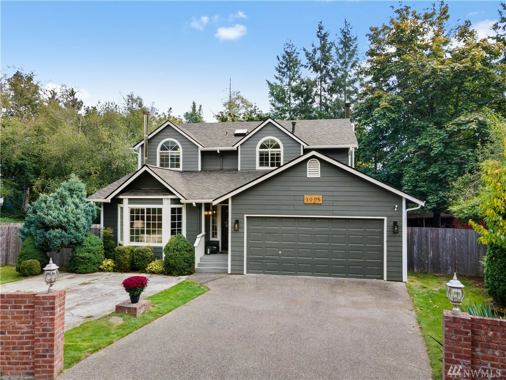 Property Photo:  3005 Parkington Place SE  WA 98366 