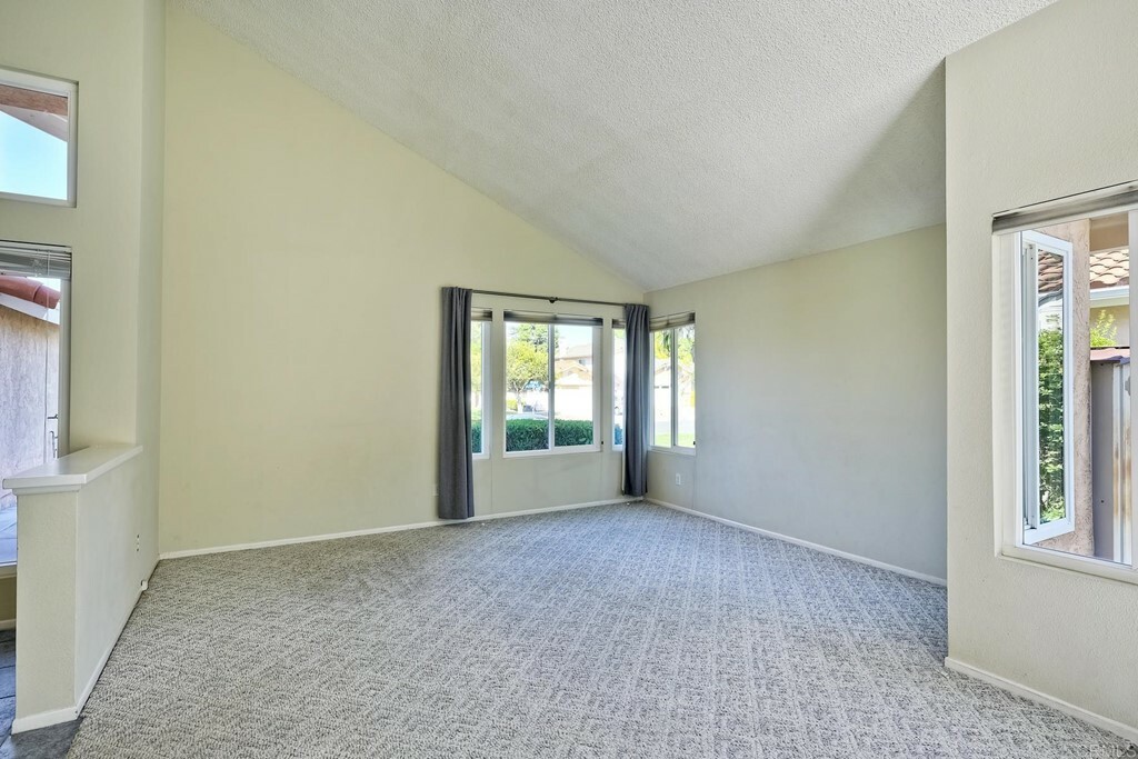 Property Photo: 1102 La Tortuga Dr CA 92081