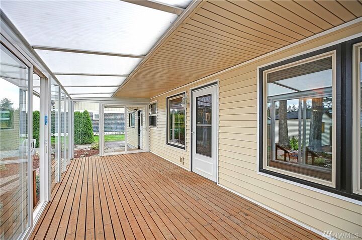 Property Photo:  275 Prestwick Dr  WA 98282 