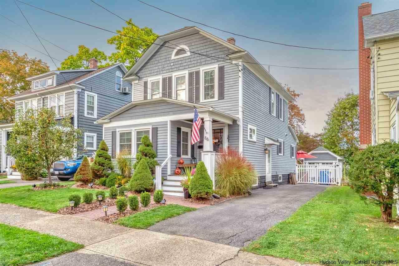 Property Photo:  86 Roosevelt  NY 12401 