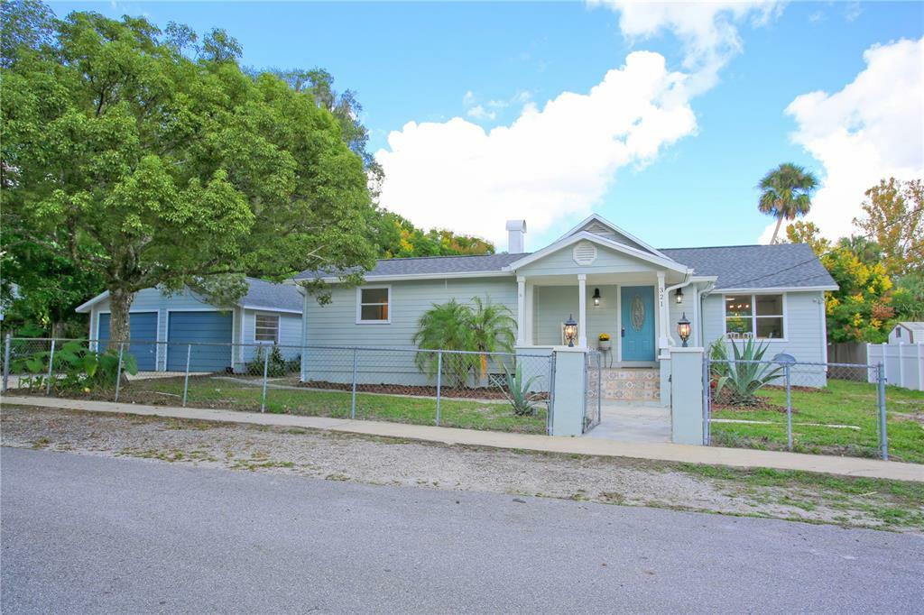 Property Photo:  321 Howard Avenue  FL 32763 