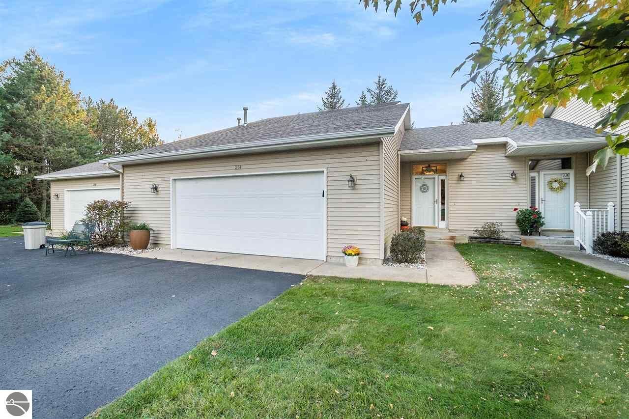 Property Photo:  214 Greenview Circle  MI 49601 